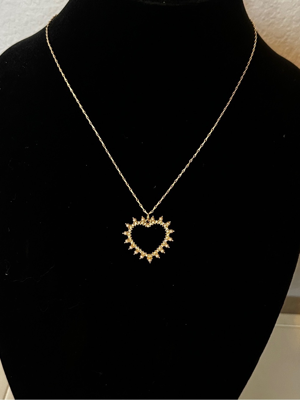 Handmade Necklace with Beautiful Gold Heart Pendant